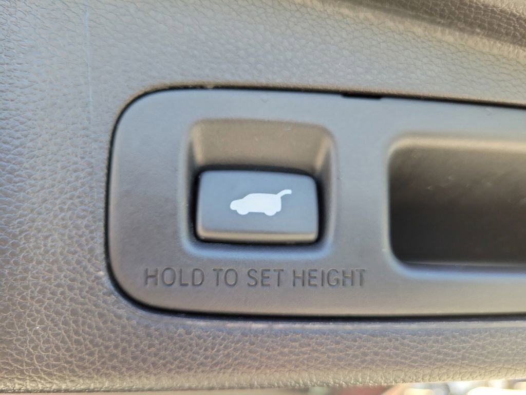 Used 2022 Honda CR-V Touring image 11