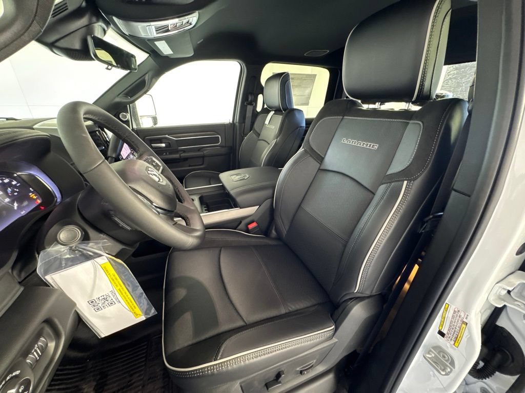 New 2027 RAM 5500 4x4 Crew Cab w/ Laramie Trim Package image 27