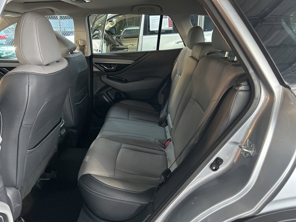 Used 2022 Subaru Outback Limited w/ Popular Package #2 image 9