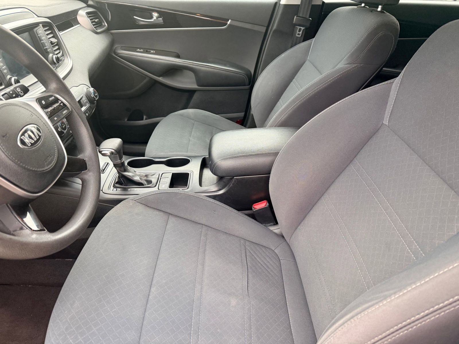 Used 2019 Kia Sorento LX V6 image 20