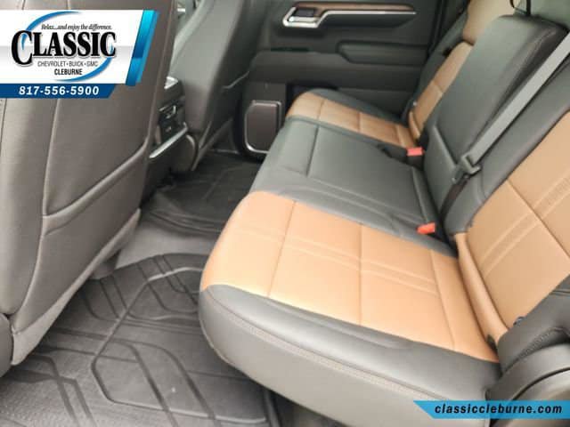 Used 2025 Chevrolet Silverado 1500 High Country AWD/4WD image 28