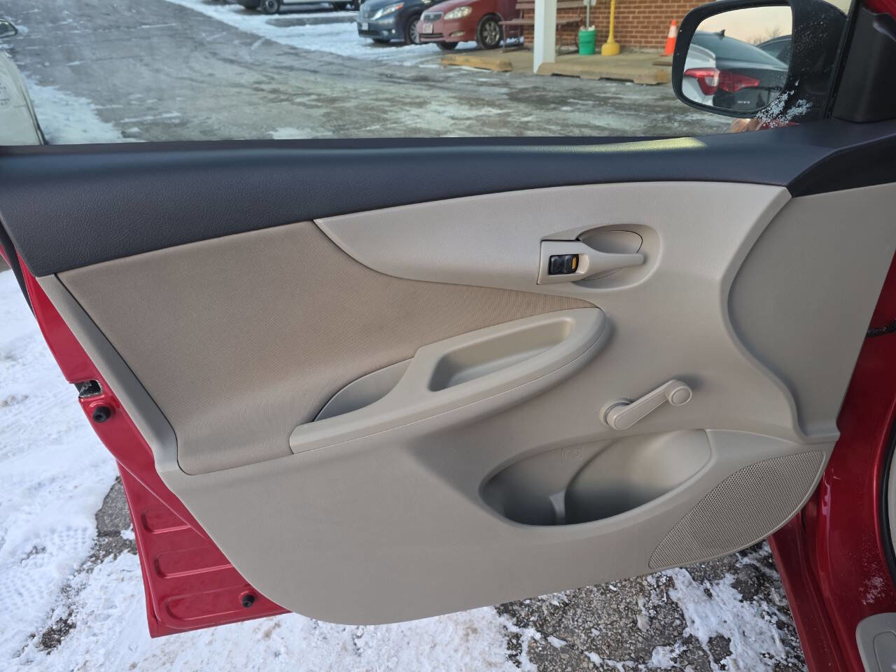 Used 2011 Toyota Corolla FWD image 7