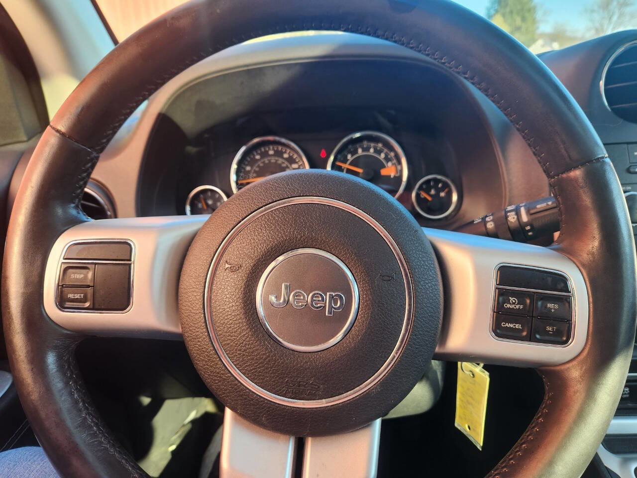 Used 2015 Jeep Compass High Altitude image 13