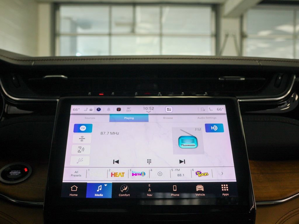 Certified 2024 Jeep Grand Cherokee L Summit image 18