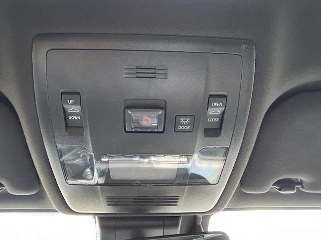 Used 2022 Lexus IS 350 F Sport w/ Navigation Package RWD image 23