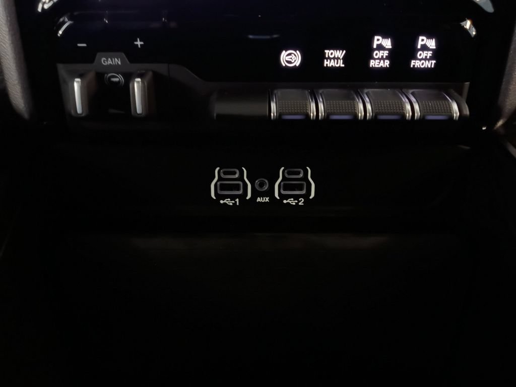 New 2026 RAM 3500 Lone Star AWD/4WD image 28