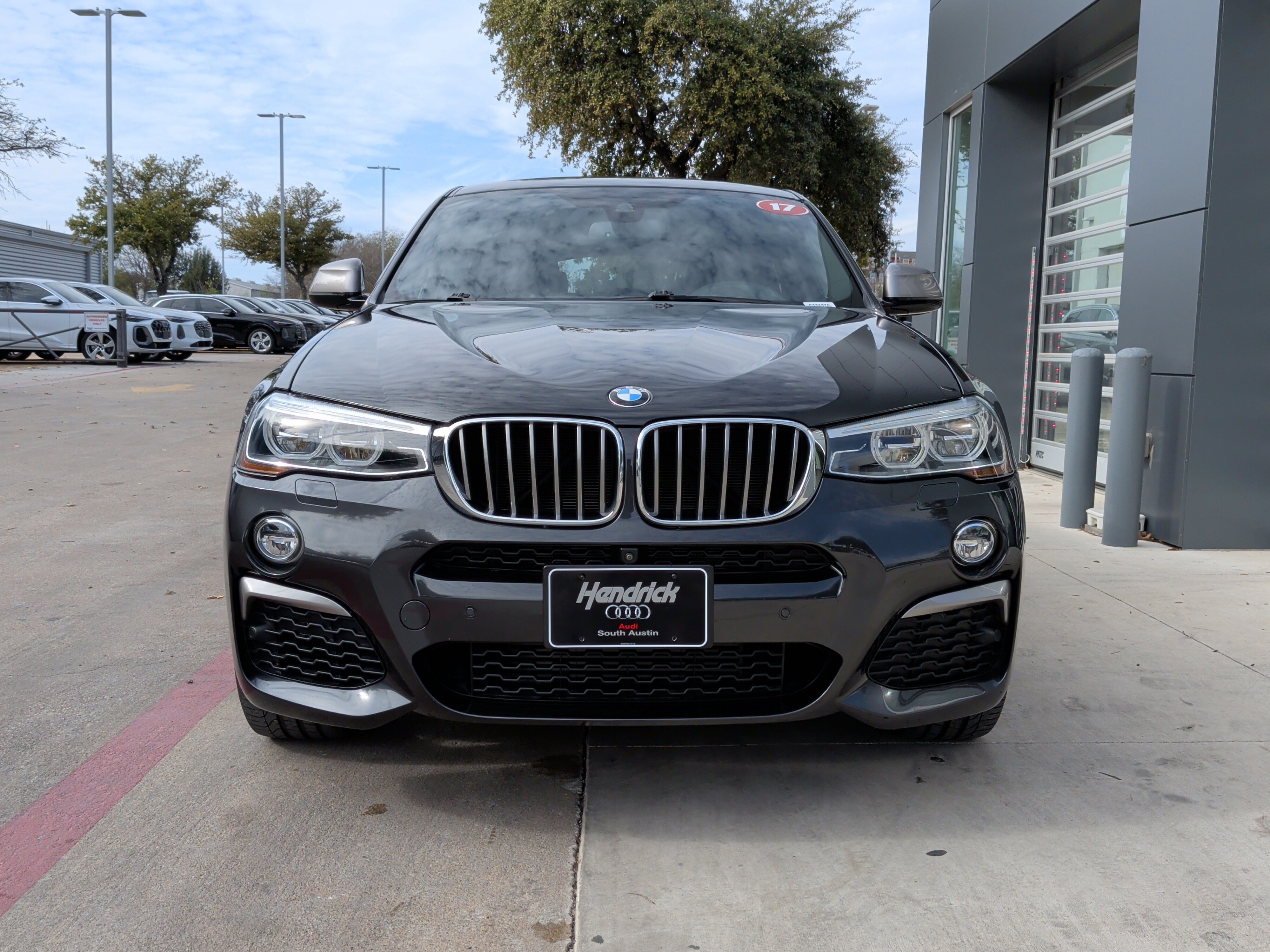 Used 2017 BMW X4 M40i image 3