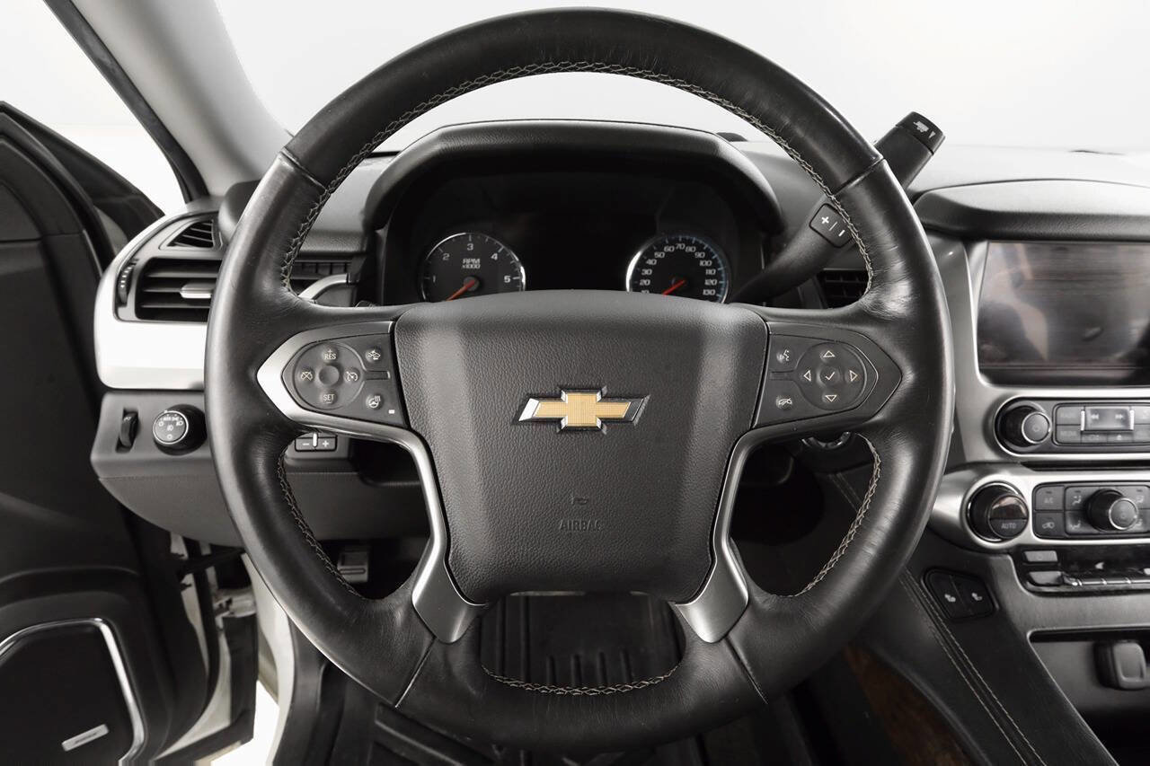 Used 2017 Chevrolet Suburban LT w/ LT Signature Package image 13