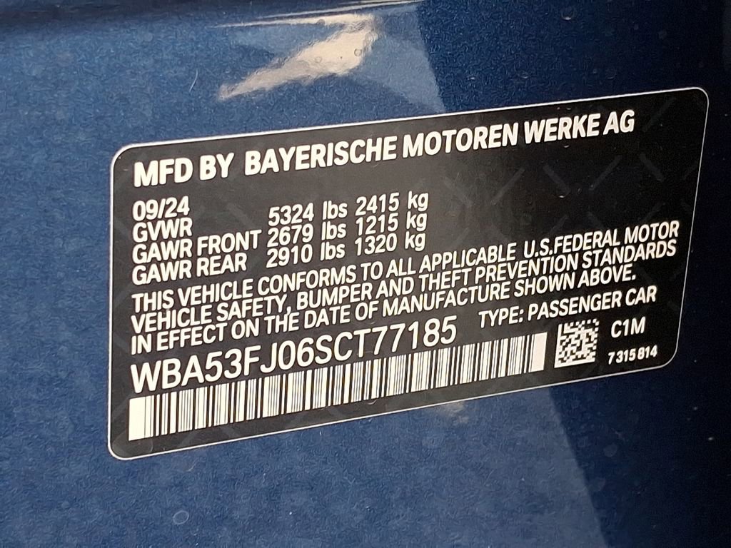 Used 2025 BMW 530i xDrive w/ Premium Package AWD/4WD image 18