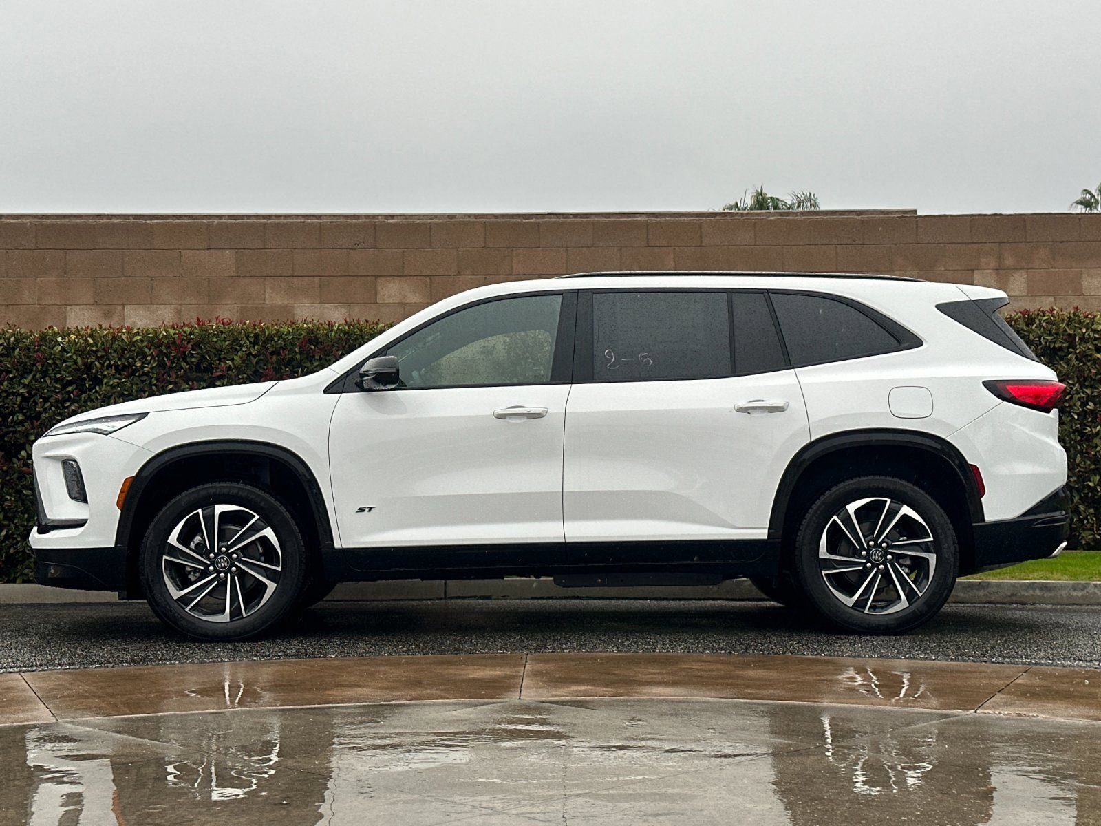 New 2026 Buick Enclave Sport Touring FWD image 7