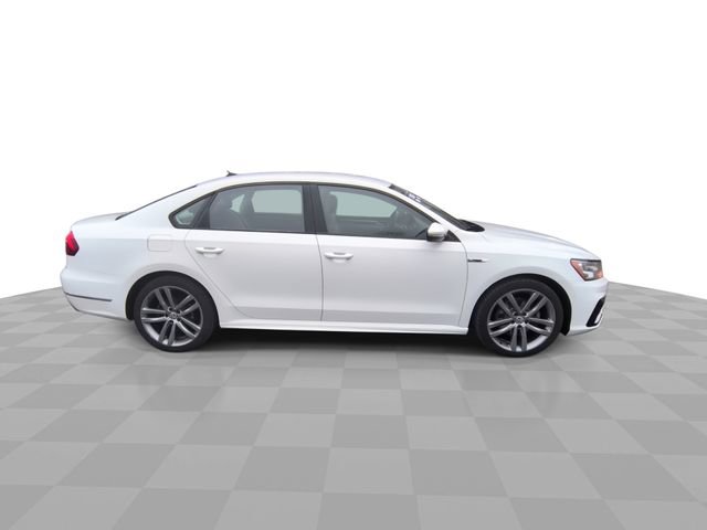 Used 2018 Volkswagen Passat 2.0T S image 9
