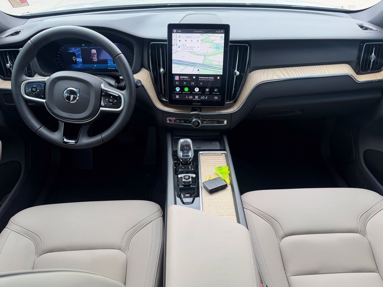 New 2026 Volvo XC60 B5 Core AWD/4WD image 11