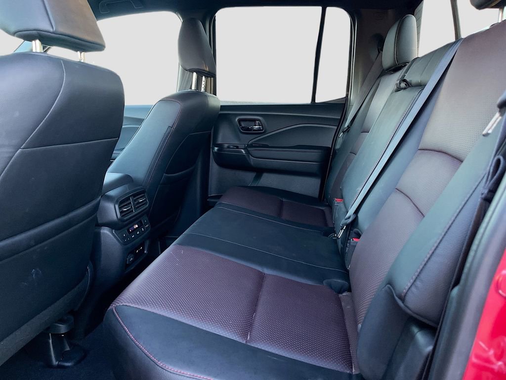 Used 2025 Honda Ridgeline Black Edition image 25