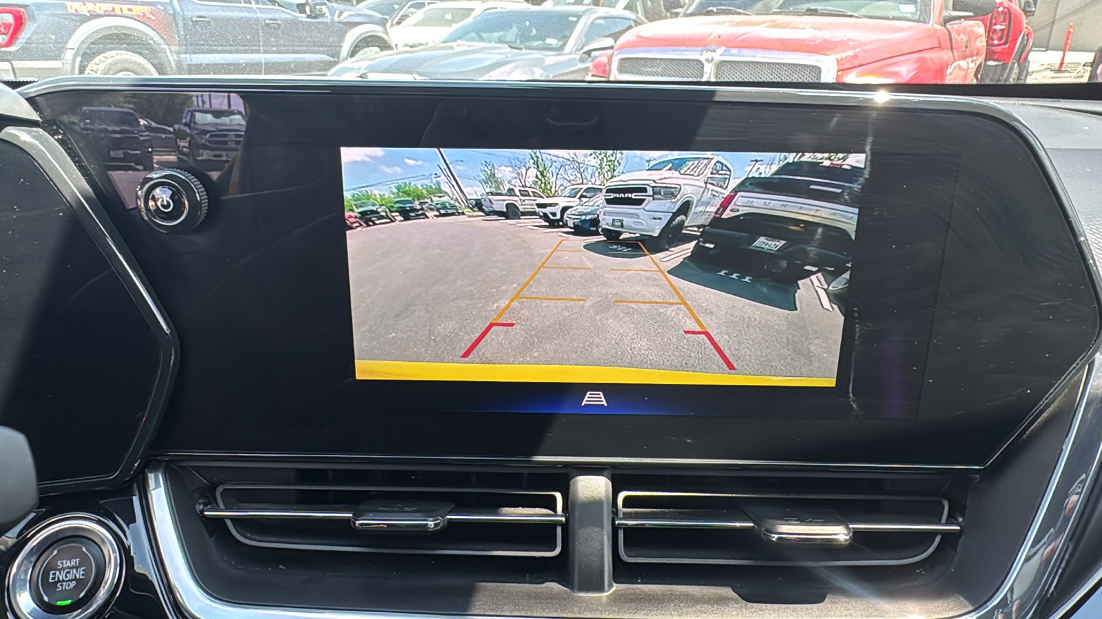 Used 2024 Chevrolet Trax RS w/ Sunroof Package image 19