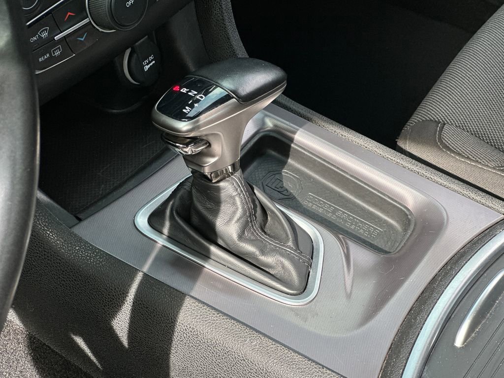 Used 2022 Dodge Charger SXT RWD image 19