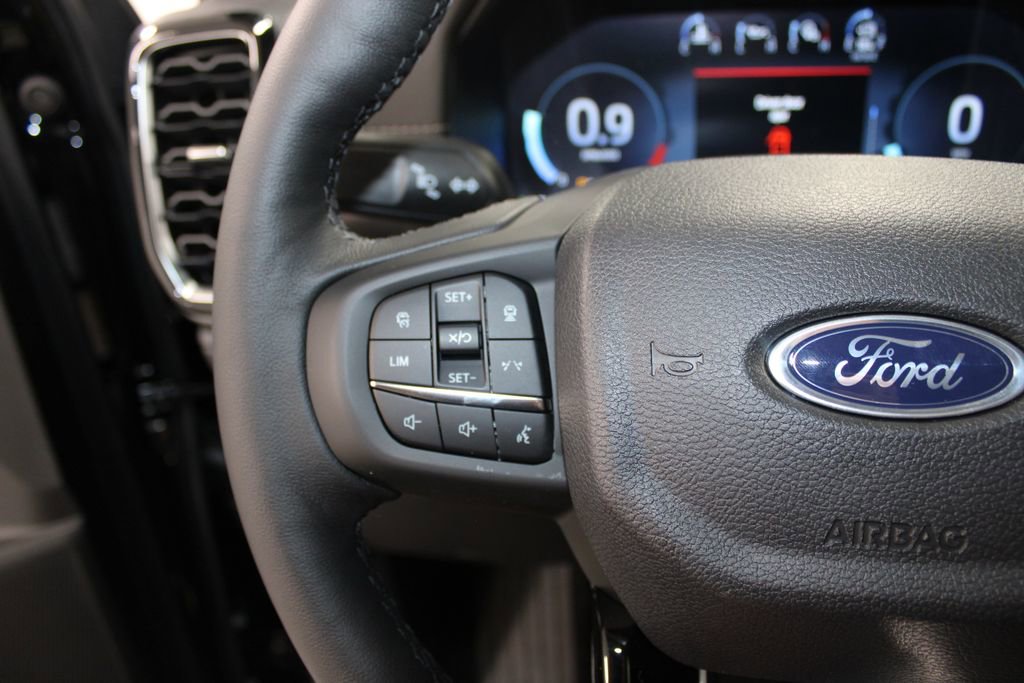 New 2025 Ford Ranger Lariat w/ FX4 Off-Road Package image 30