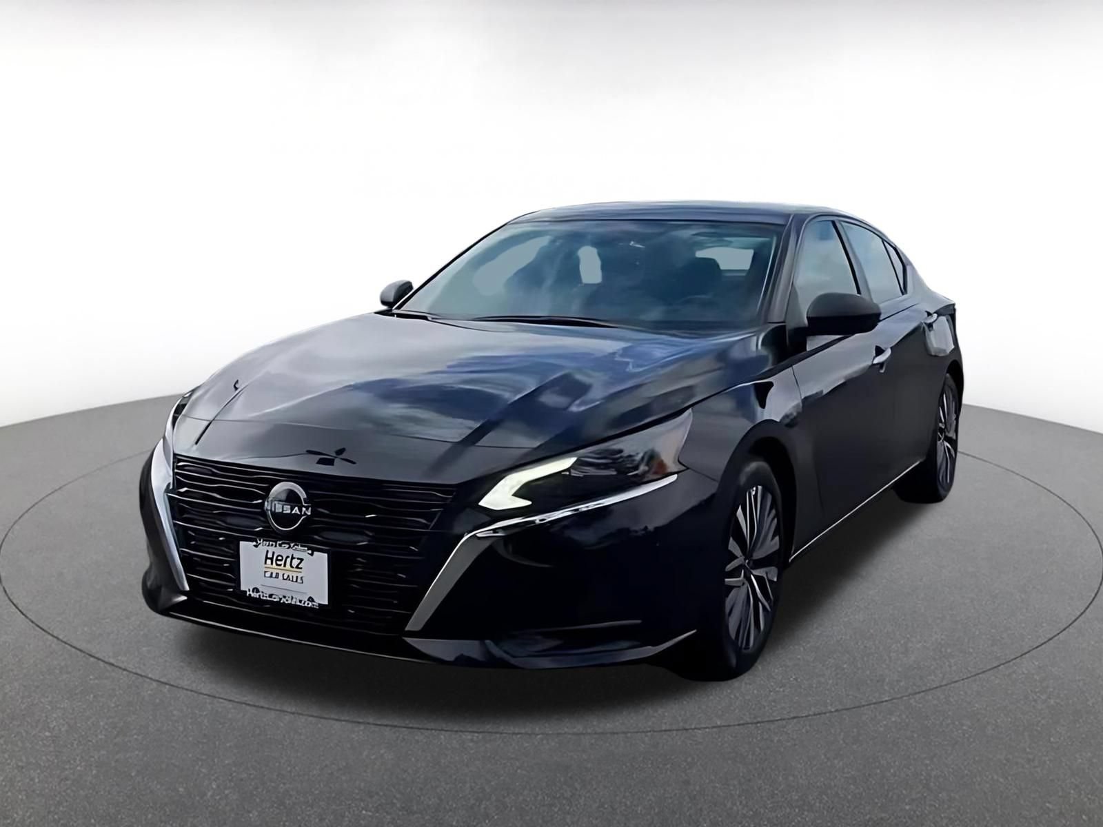 Used 2025 Nissan Altima 2.5 SV FWD image 5