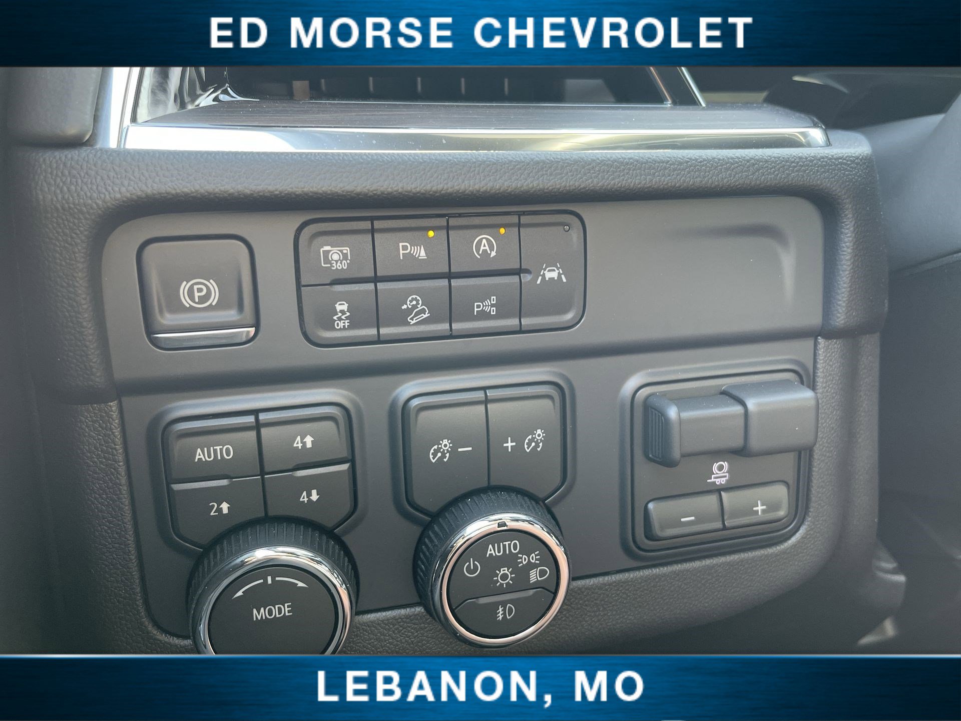 New 2026 Chevrolet Suburban LT w/ Comfort Package image 17