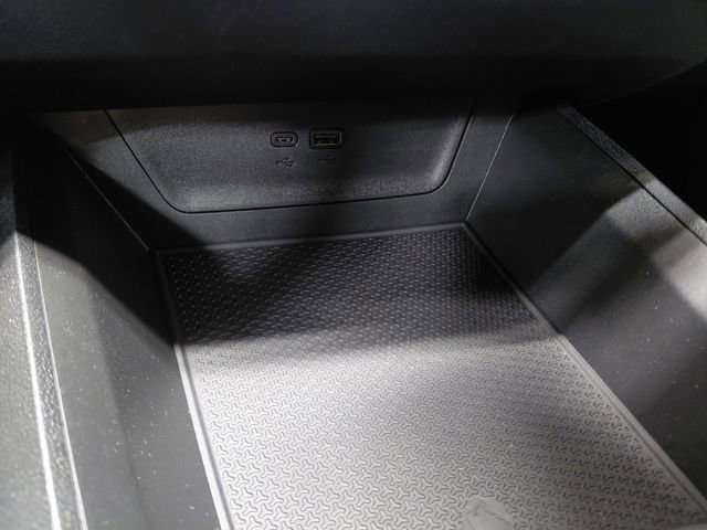 Used 2026 Chevrolet Equinox LT AWD/4WD image 33