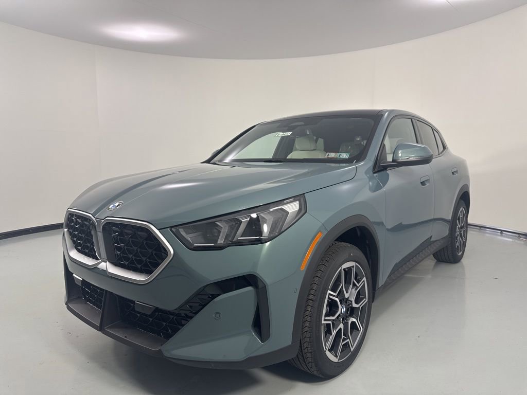 New 2026 BMW X2 xDrive28i w/ Technology Package AWD/4WD image 3