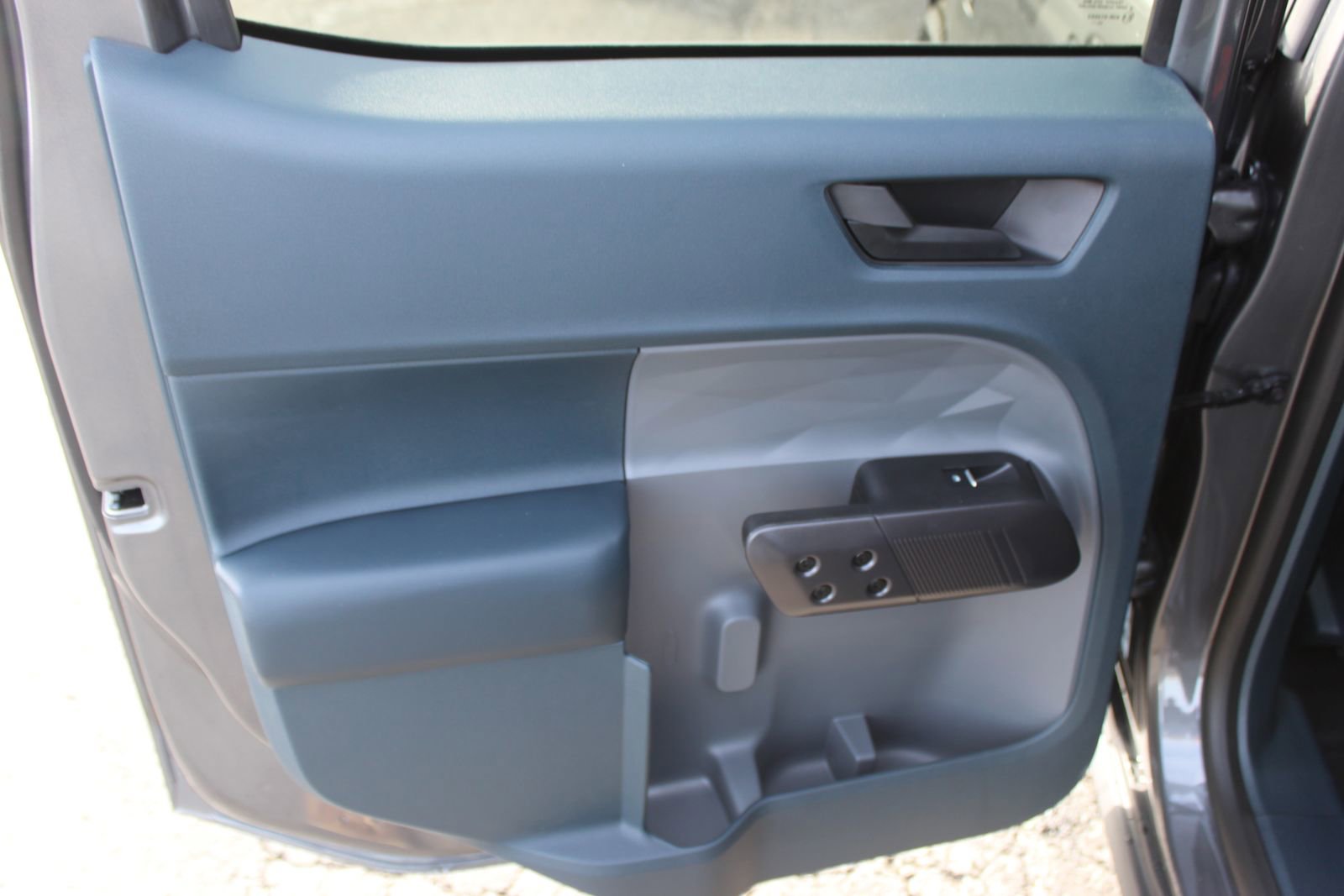 New 2026 Ford Maverick Lariat w/ Black Appearance Package image 21