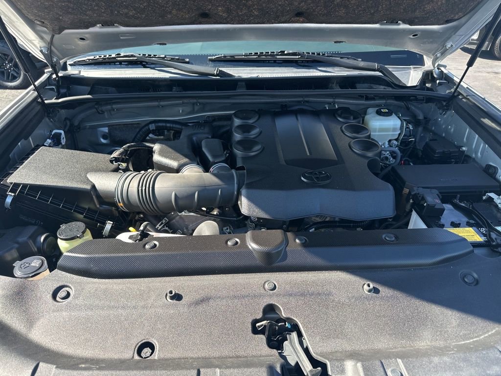 Used 2022 Toyota 4Runner SR5 Premium image 28