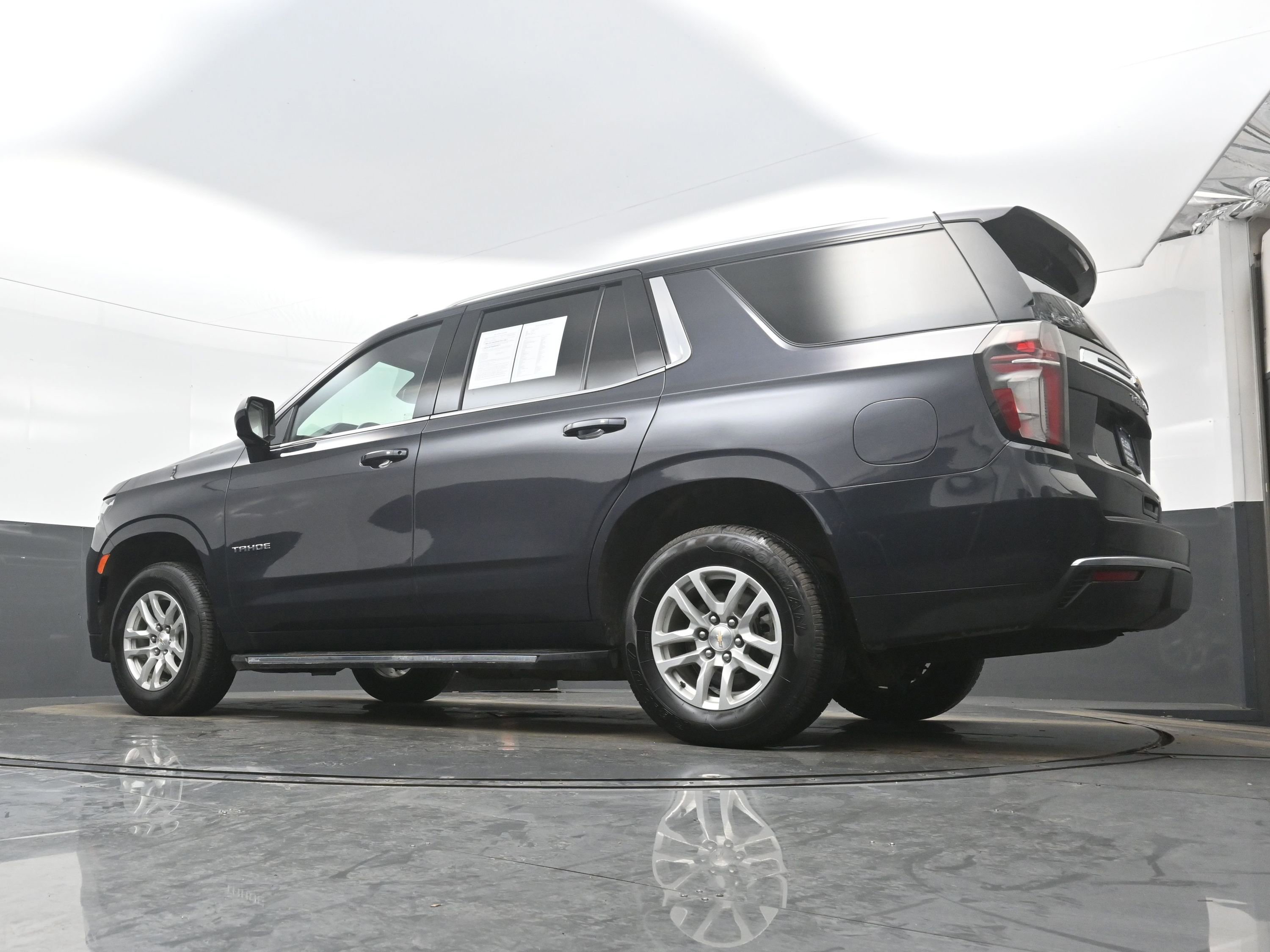 Used 2023 Chevrolet Tahoe LT AWD/4WD image 28