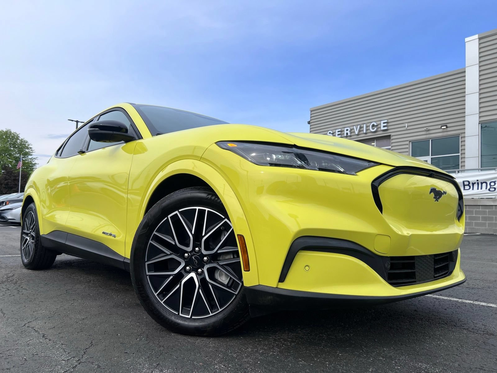 Certified 2025 Ford Mustang Mach-E Premium AWD/4WD image 18
