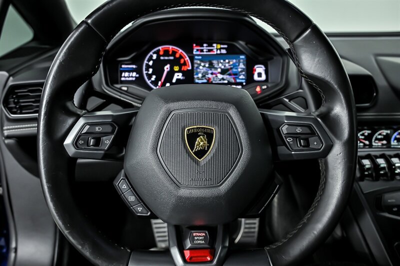 Used 2015 Lamborghini Huracan LP 610-4 AWD/4WD image 26