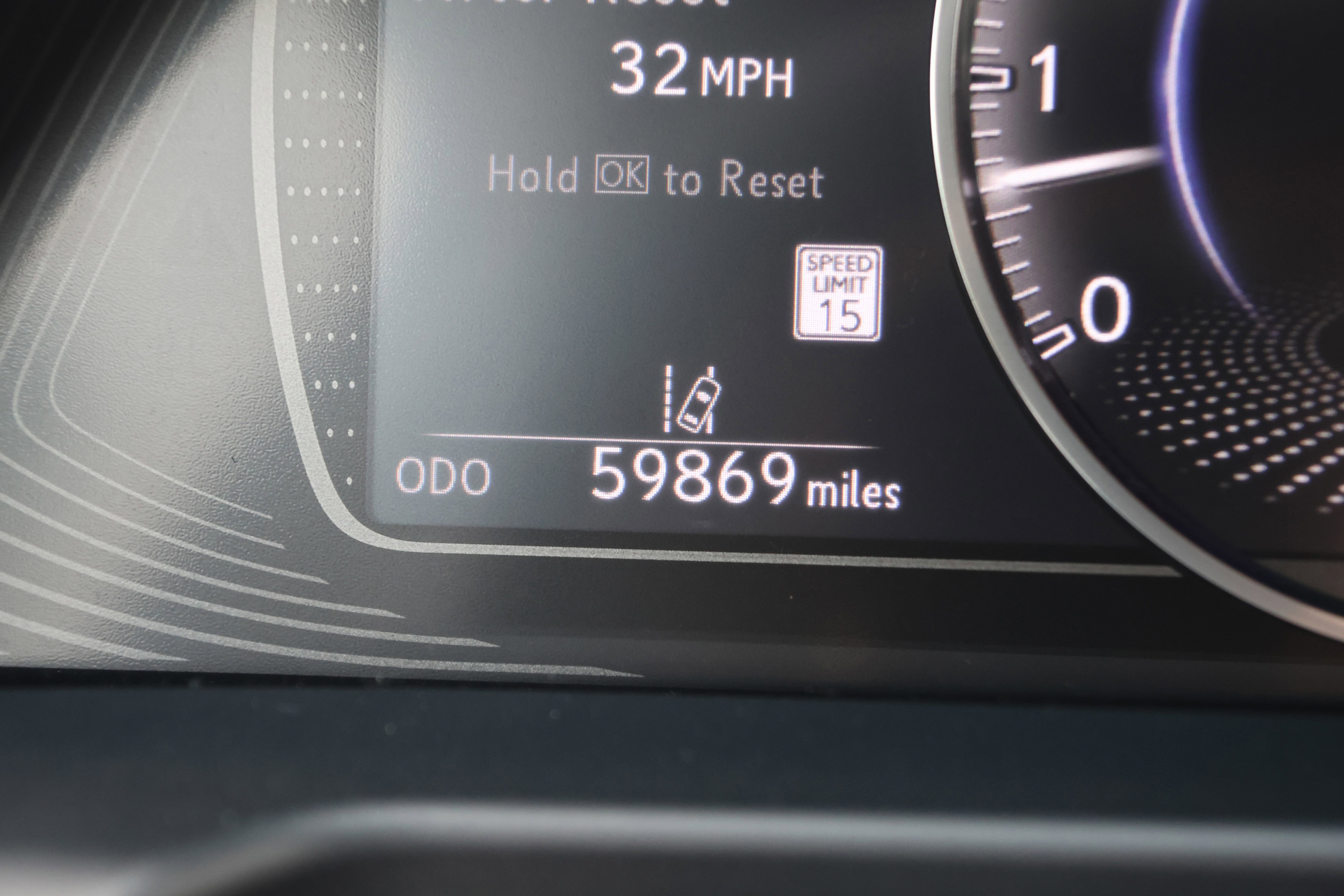 Used 2024 Lexus ES 350 w/ Technology Package FWD image 17
