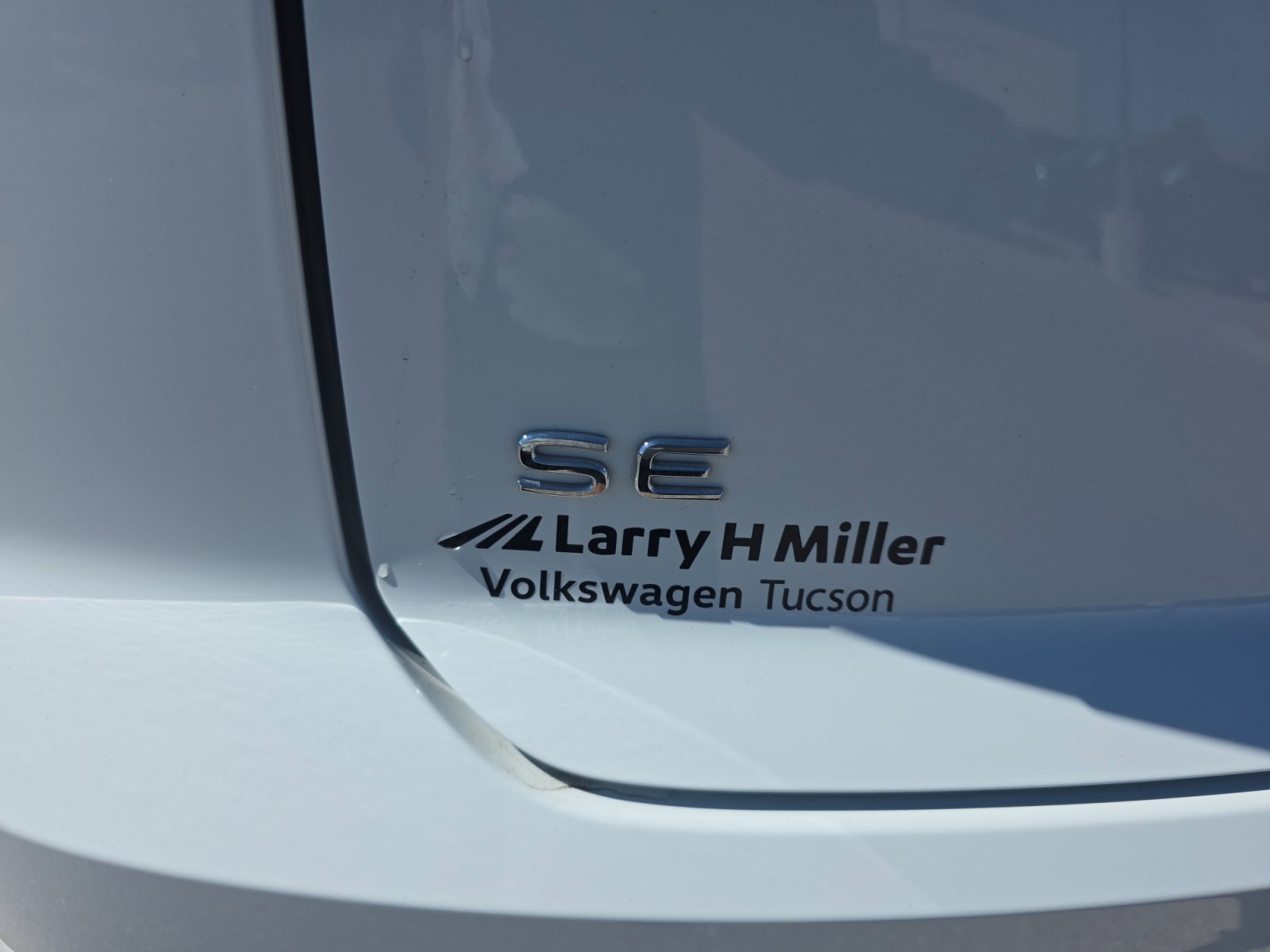 Used 2024 Volkswagen Atlas Cross Sport SE image 24