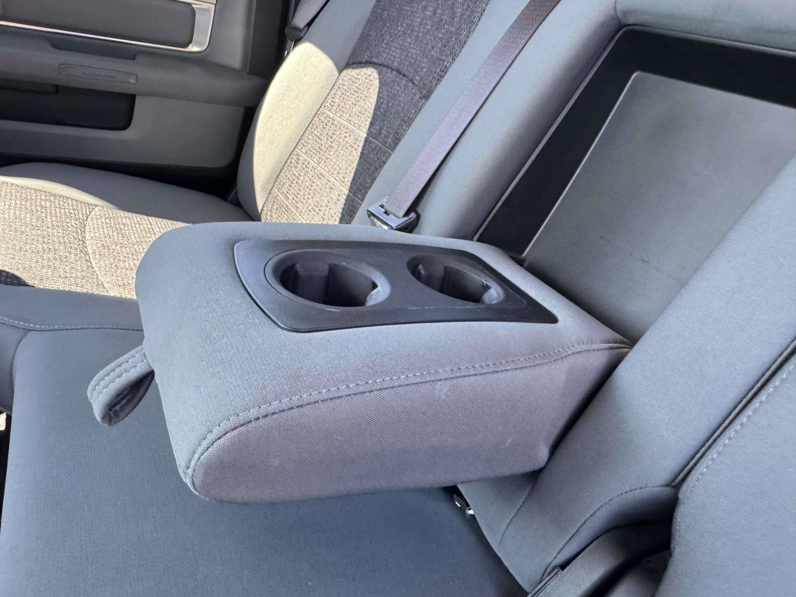 Used 2020 RAM 1500 Warlock AWD/4WD image 32