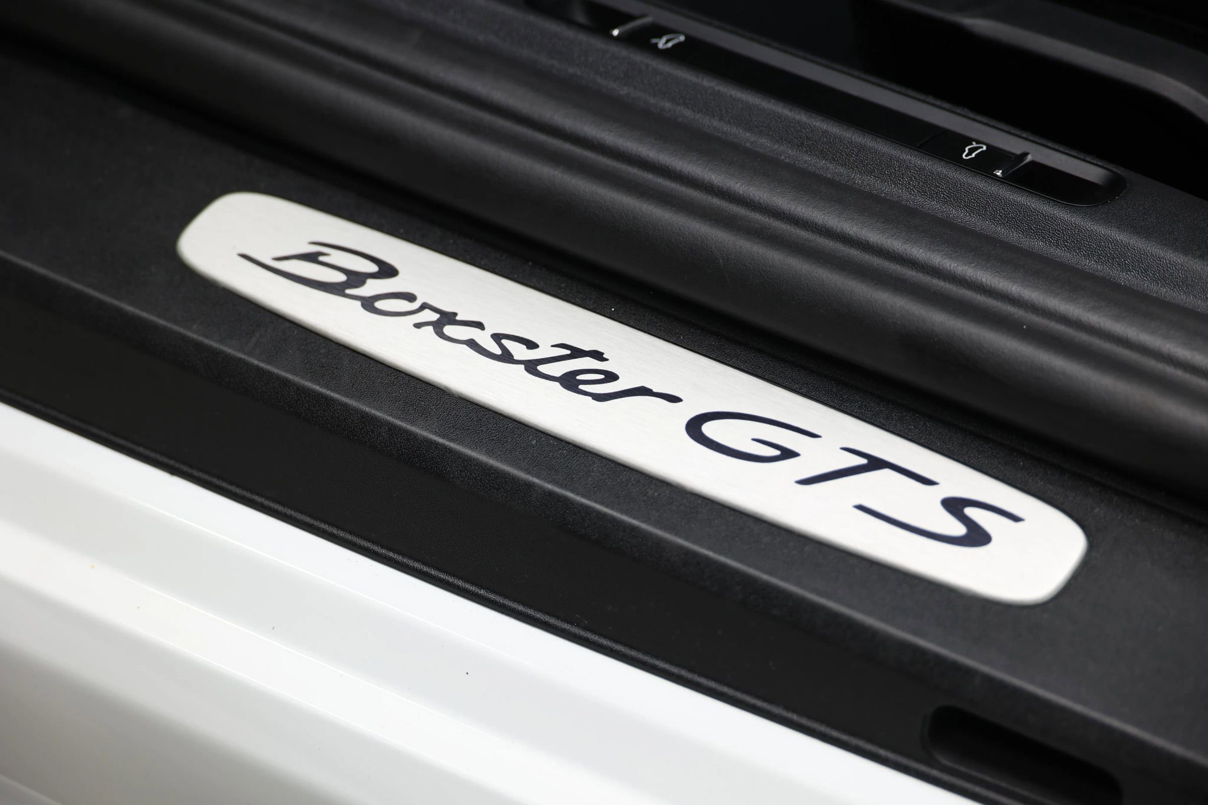 Used 2021 Porsche 718 Boxster GTS image 14