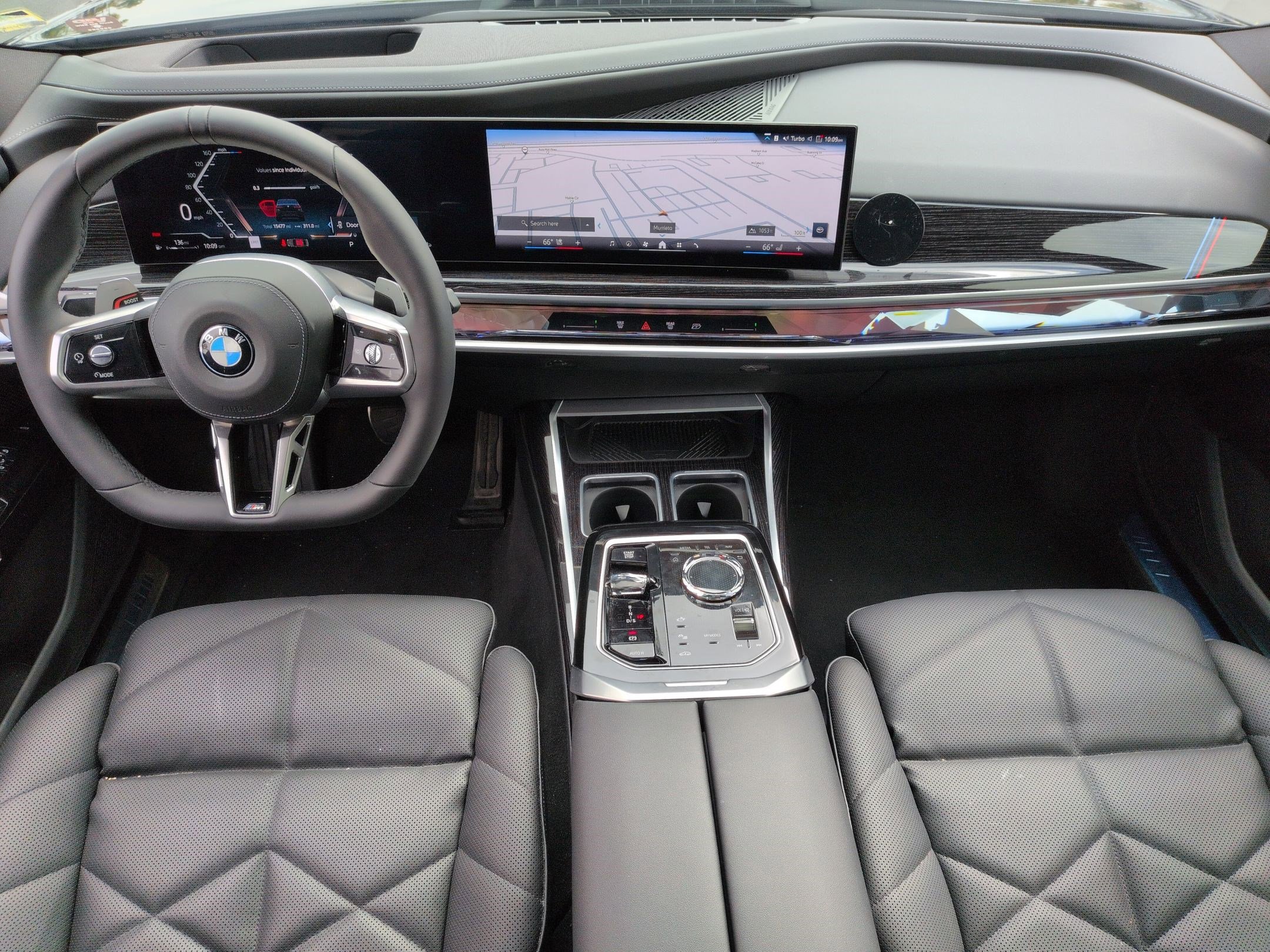 Used 2026 BMW 740i w/ Premium Package RWD image 28