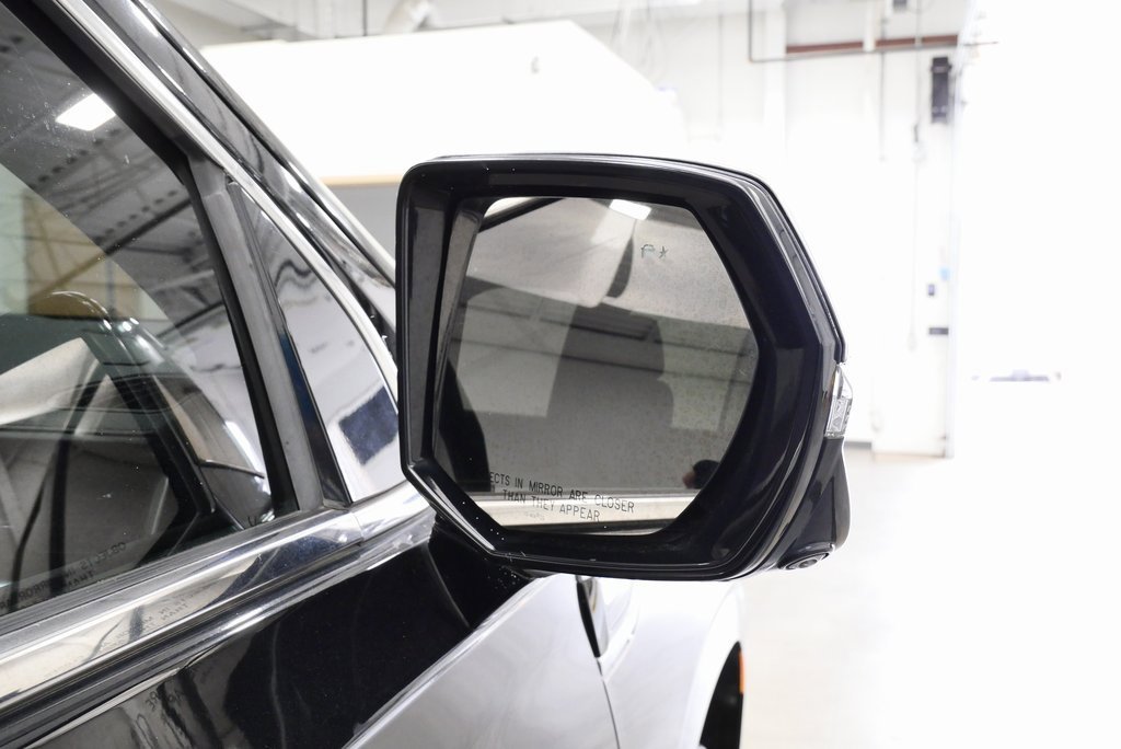 Used 2021 GMC Yukon XL Denali image 37