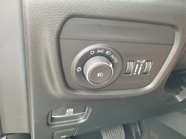 New 2025 Jeep Grand Cherokee Limited image 23