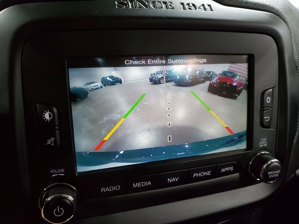 Used 2017 Jeep Renegade Trailhawk image 30