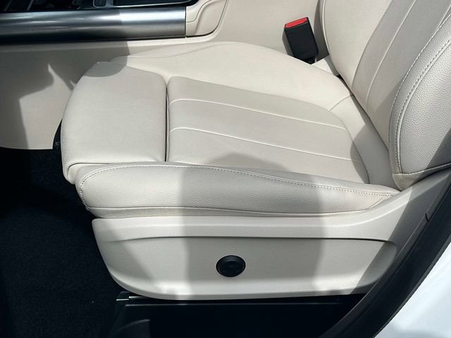 Certified 2025 Mercedes-Benz GLA 250 4MATIC image 16