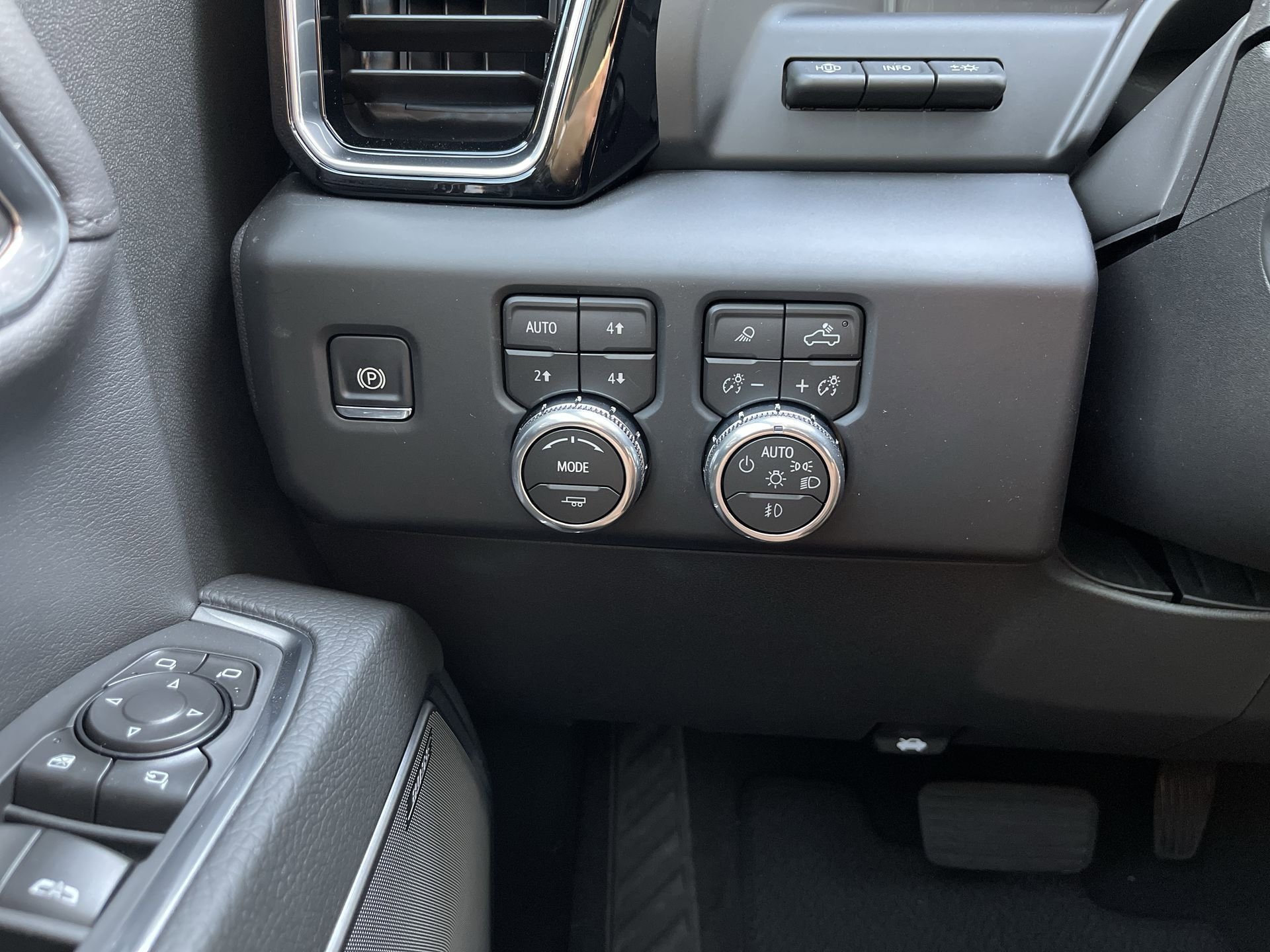 New 2026 GMC Sierra 1500 Denali w/ Denali Reserve Package image 53