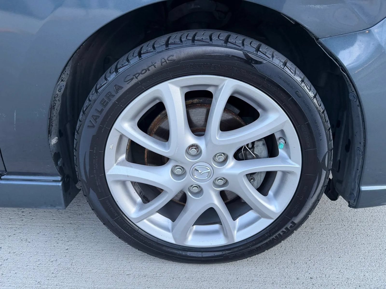 Used 2012 MAZDA MAZDA5 Touring w/ Moonroof & Audio Pkg FWD image 34