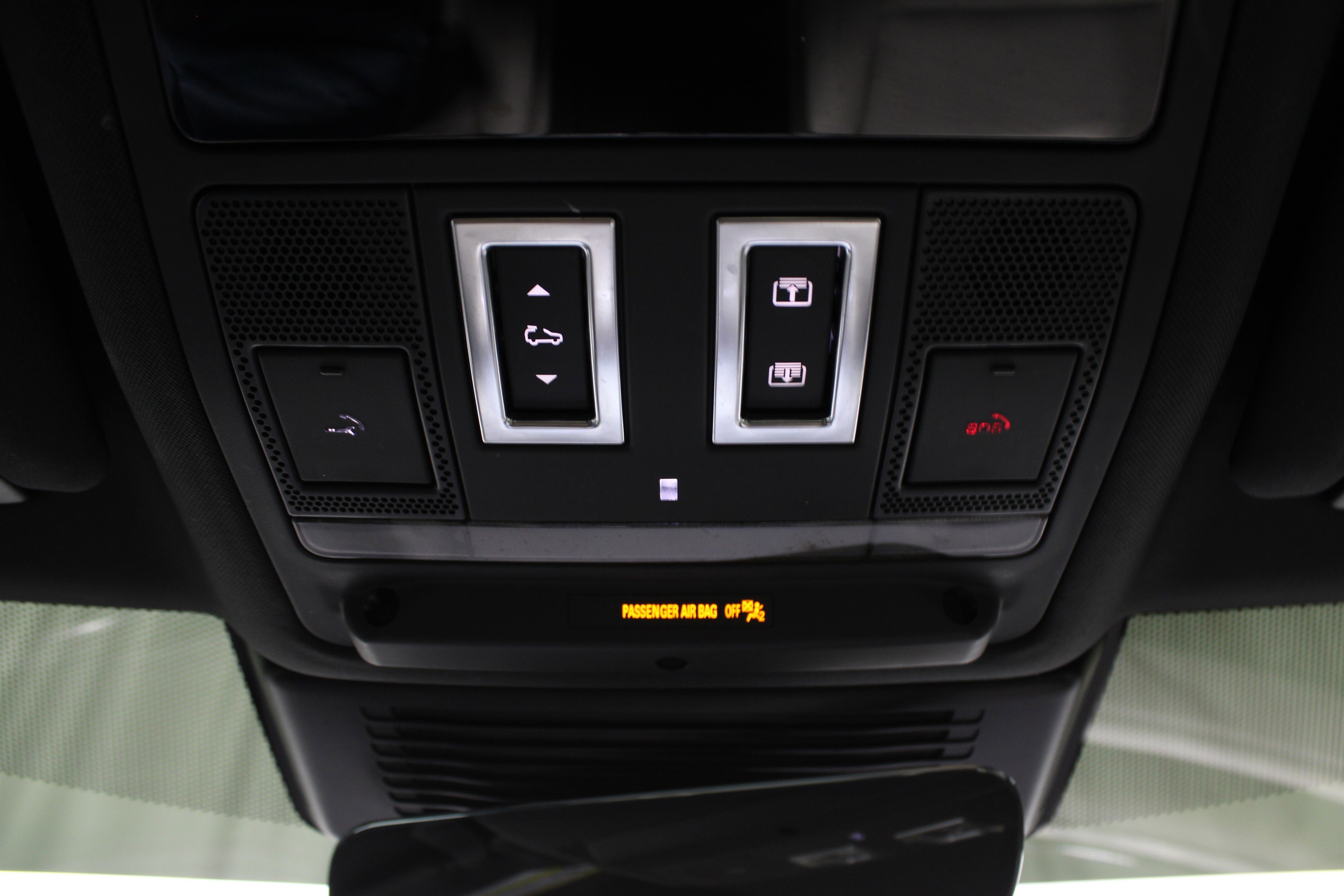 Used 2022 Jaguar F-PACE S image 25