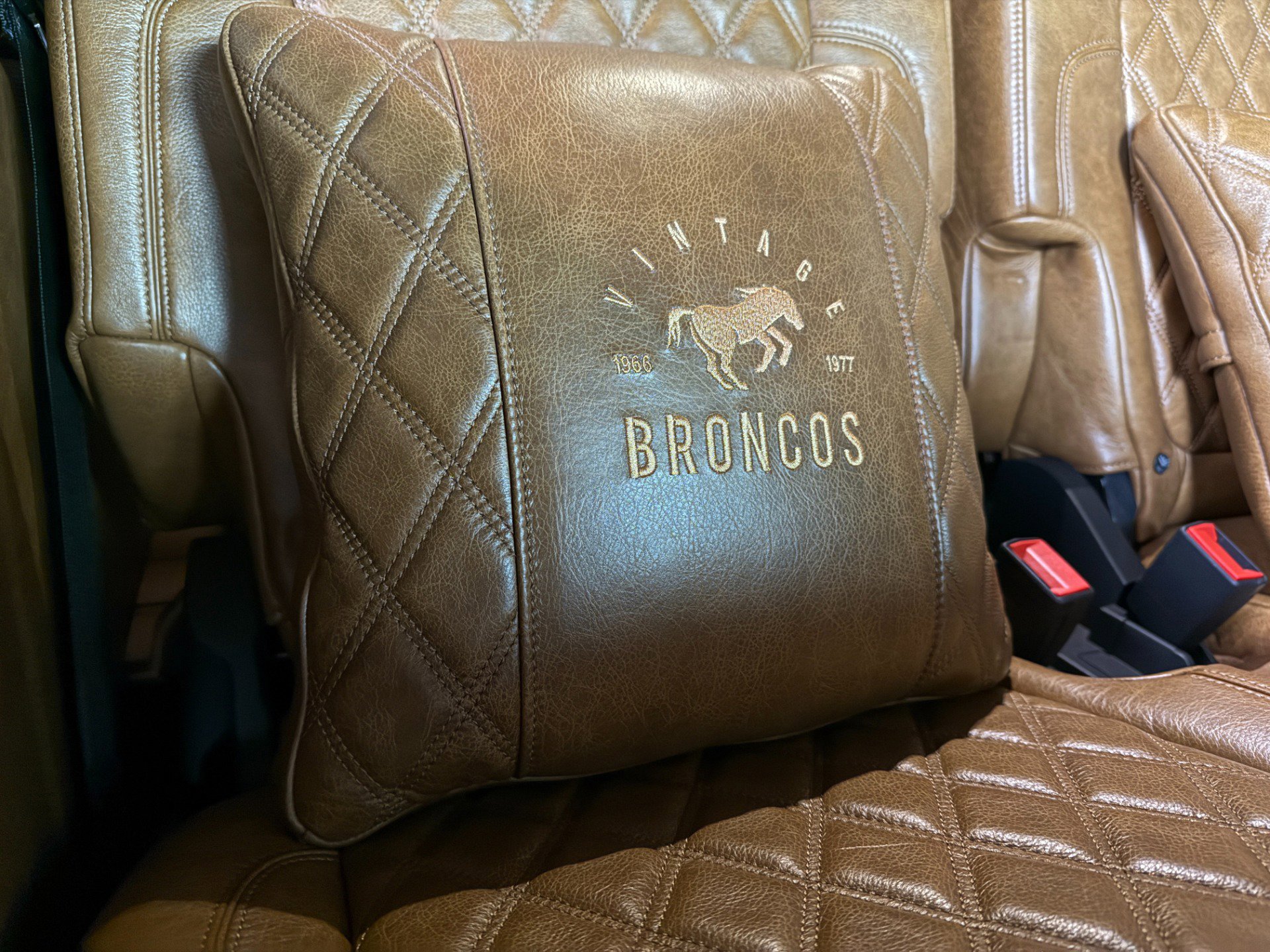 Used 2023 Ford Bronco Black Diamond image 48