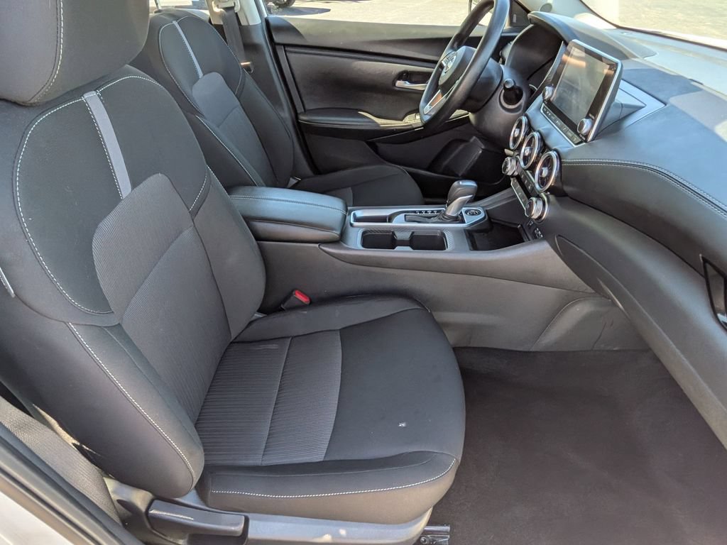 Used 2025 Nissan Sentra SV FWD image 22