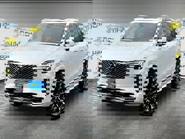 Used 2025 Volvo XC90 B6 Plus image 12