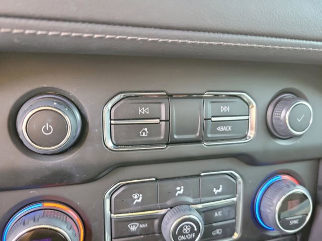 Used 2022 Chevrolet Tahoe Z71 w/ Luxury Package image 23