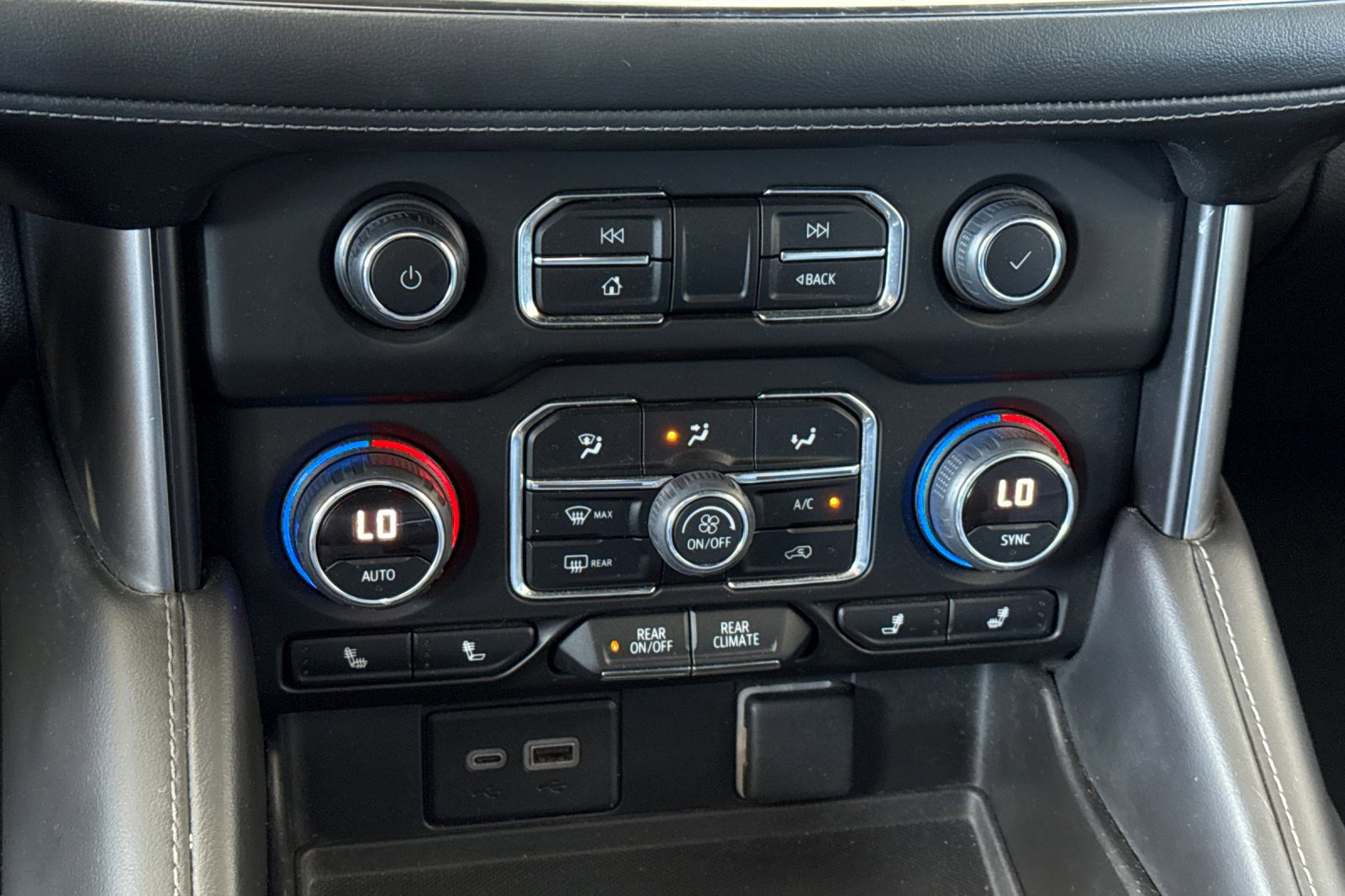 Used 2023 Chevrolet Tahoe LT image 28