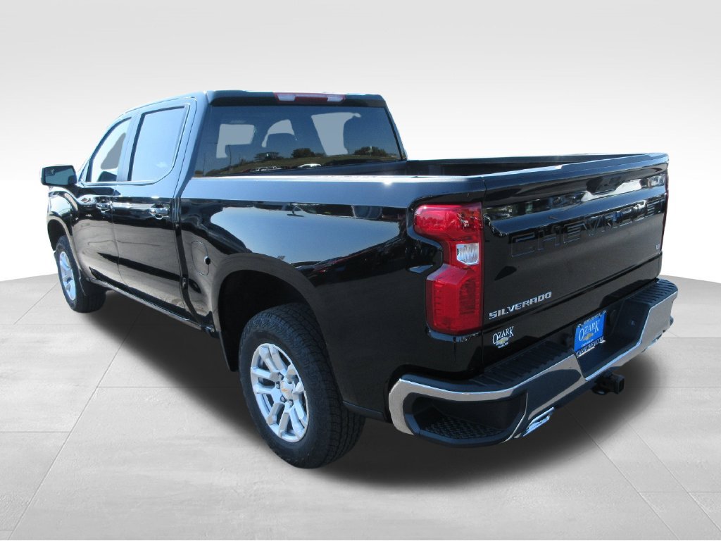 New 2026 Chevrolet Silverado 1500 LT w/ Z71 Off-Road Package AWD/4WD image 4