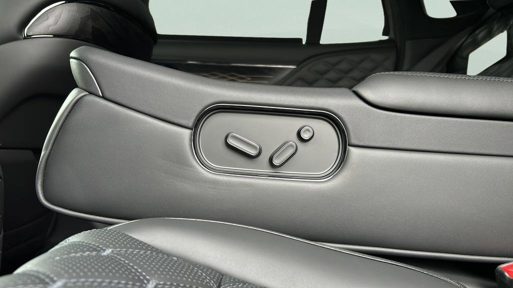 New 2026 Genesis G90 3.5T Prestige image 28