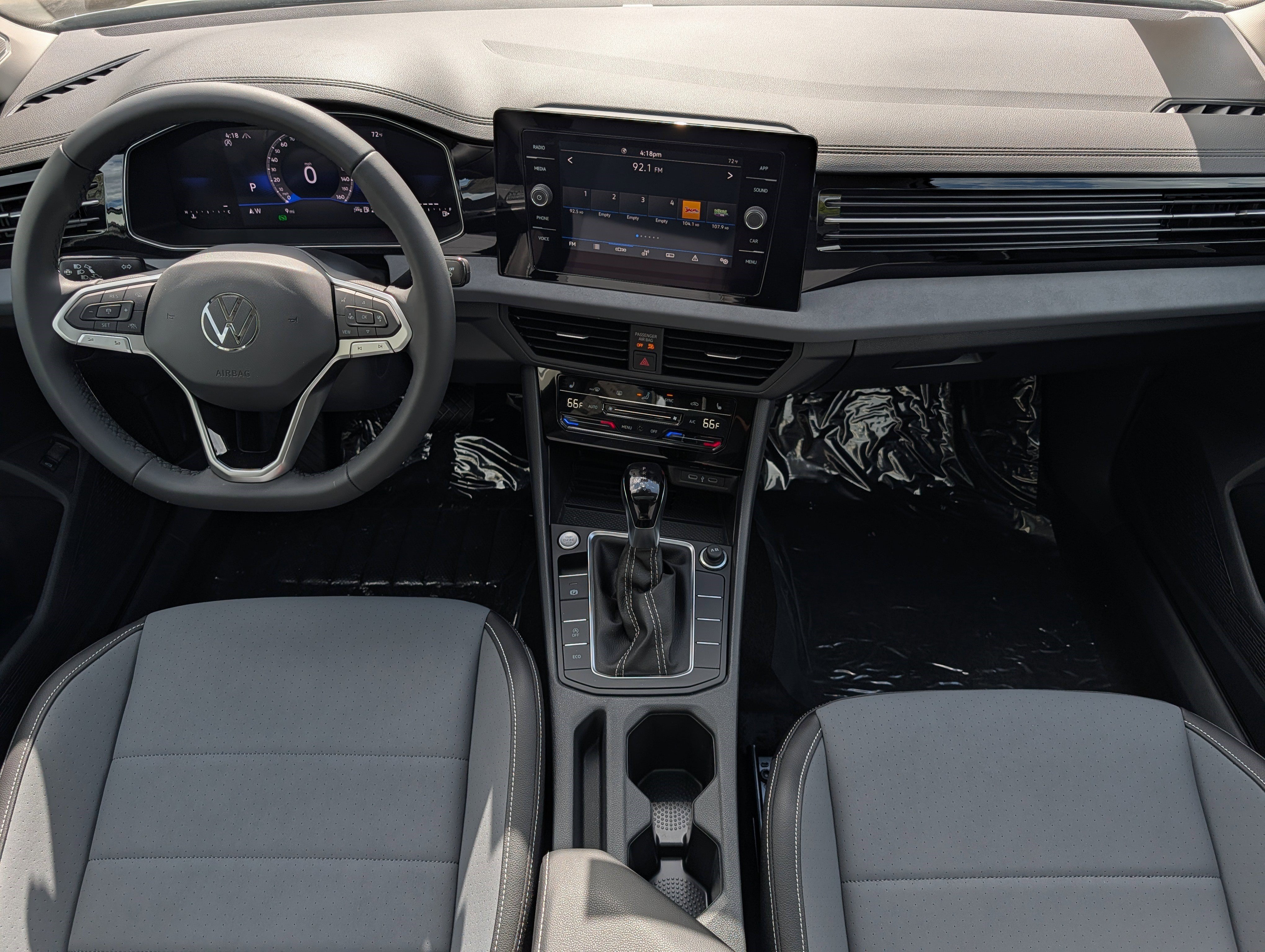 New 2026 Volkswagen Jetta SE FWD image 9
