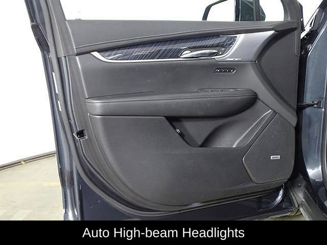 Used 2023 Cadillac XT6 Premium Luxury image 17